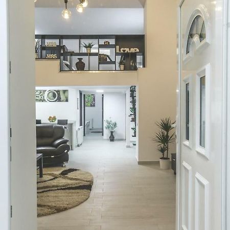 Victoria Duplex Apartament Apartment Букурещ Екстериор снимка